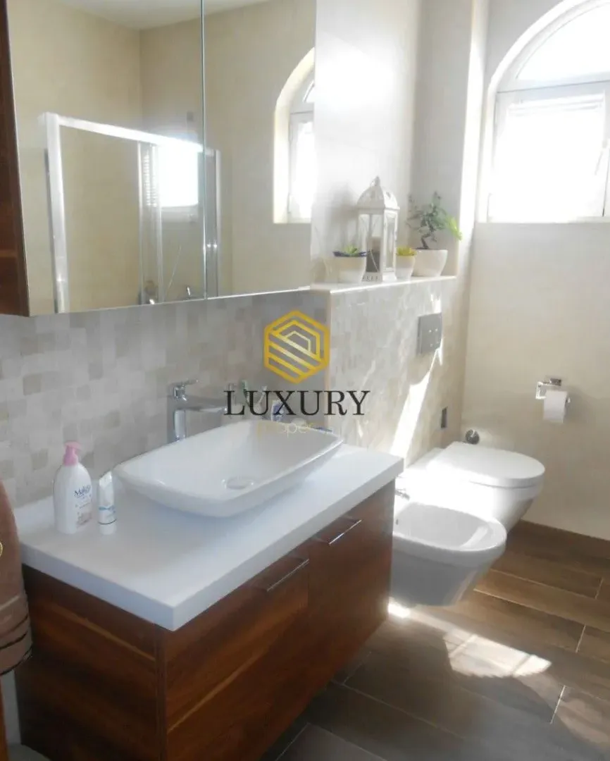 Rent, four bedroom apartment, 300m², Zabjelo, Podgorica