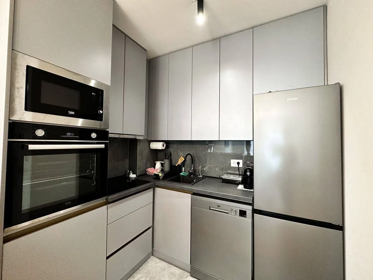 Rent, one bedroom apartment, 45m², Bečići, Budva