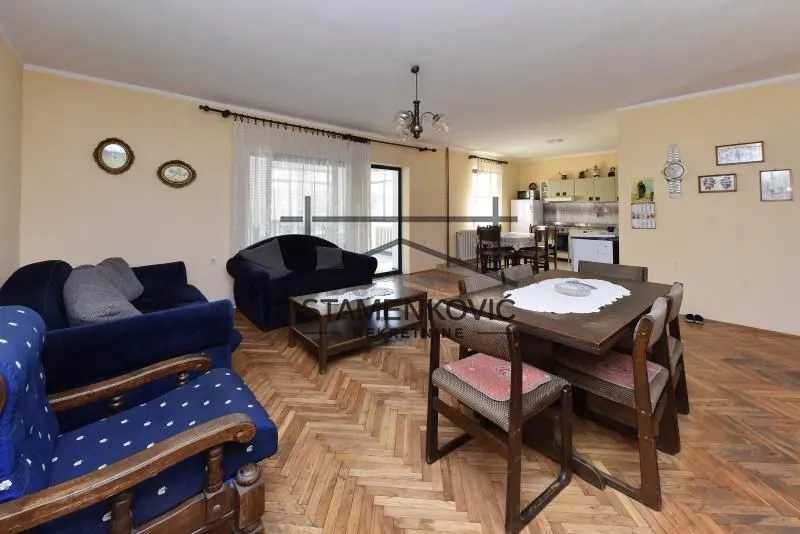 Prodaja, kuća, 495m², Begeč, Novi Sad Sve Podlokacije