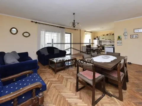 Sale, house, 495m², Begeč, Novi Sad Sve Podlokacije - image 10
