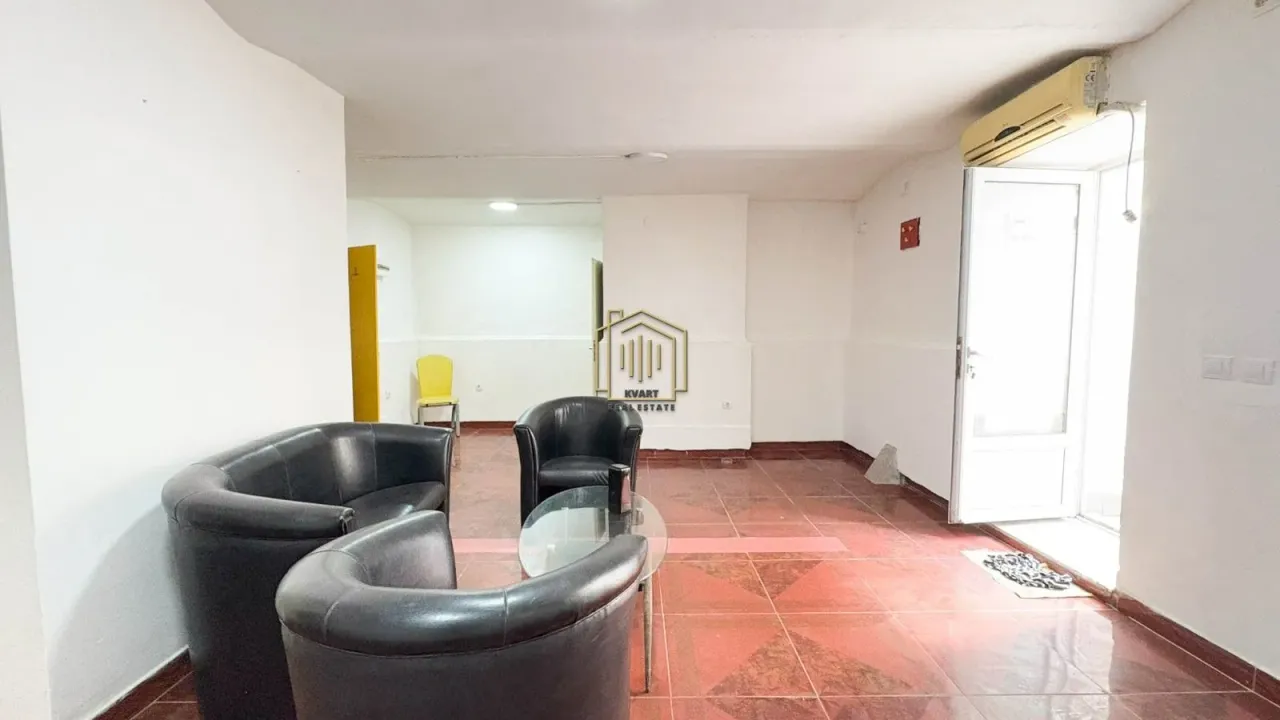 Izdavanje, poslovni prostor, 40m², Podgorica, Crna Gora