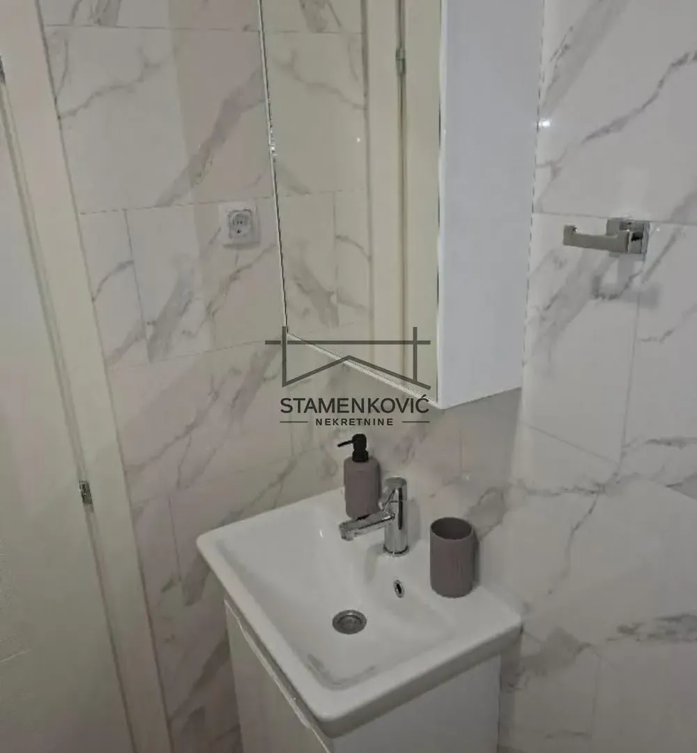 Izdavanje, stan, 27m², Sajlovo, Novi Sad Sve Podlokacije