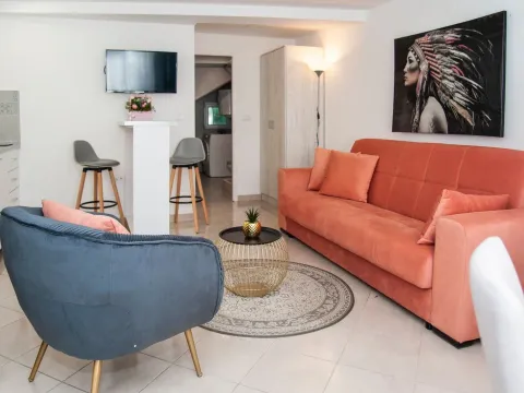 Prodaja, kuća, 194m², Herceg Novi, Crna Gora - image 1