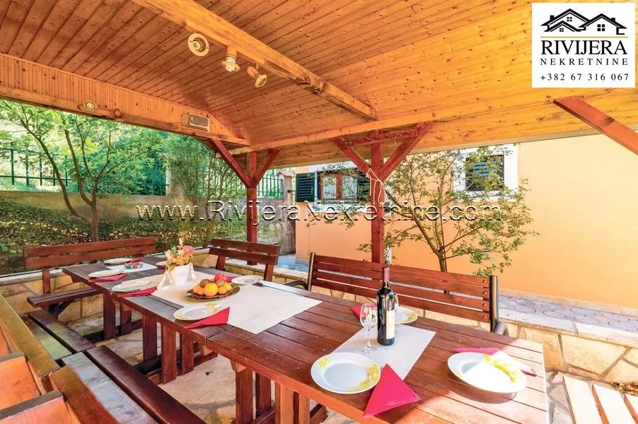 Prodaja, kuća, 267m², Mojdež, Herceg Novi