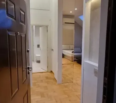 Izdavanje, dvosoban stan, 48m², Čubura, Beograd - image 10