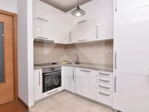 Rent, two bedroom apartment, 65m², Ljubović, Podgorica - image 5
