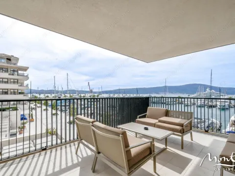 Prodaja, trosoban stan, 215m², Tivat, Crna Gora - image 1