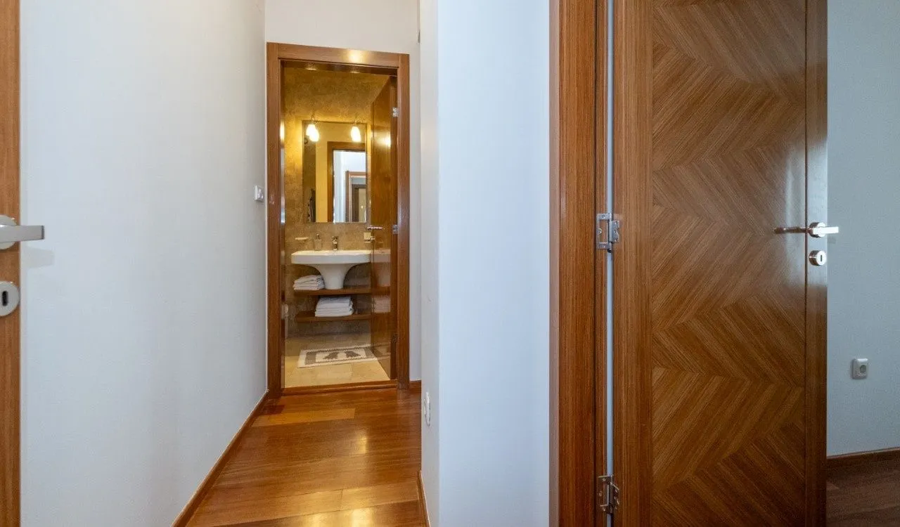 Rent, two bedroom apartment, 75m², Podgorica, Crna Gora