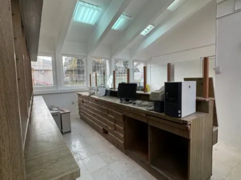 Izdavanje, poslovni prostor, 50m², Sutomore, Bar - image 2