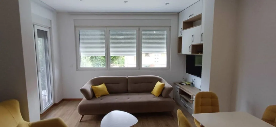 Prodaja, dvosoban stan, 75m², Mažina, Tivat