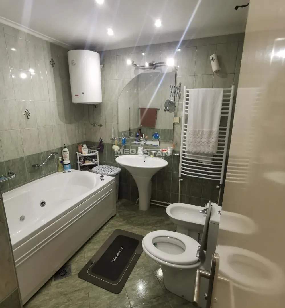 Sale, apartment, 116m², Novi Beograd Sve Podlokacije, Beograd