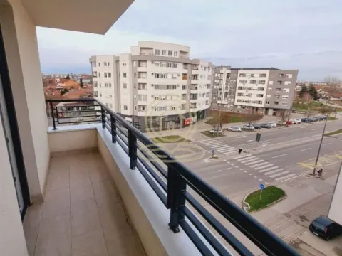 Prodaja, trosoban stan, 63m², Bulevar patrijarha Pavla, Novi Sad Sve Podlokacije - image 13