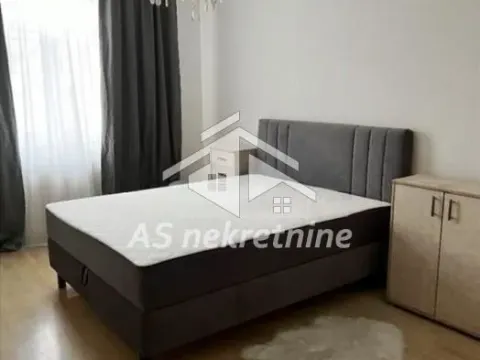 Izdavanje, četvorosoban stan, 135m², Senjak, Beograd - image 14