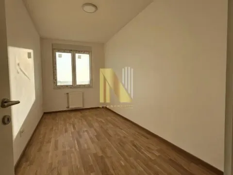 Prodaja, četvorosoban stan, 95m², Avijatičarsko naselje, Novi Sad Sve Podlokacije - image 6
