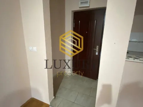 Izdavanje, dvosoban stan, 70m², Zabjelo, Podgorica - image 8