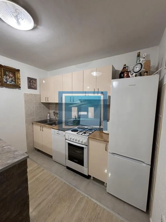 Prodaja, kuća, 181m², Kajsijar, Jagodina