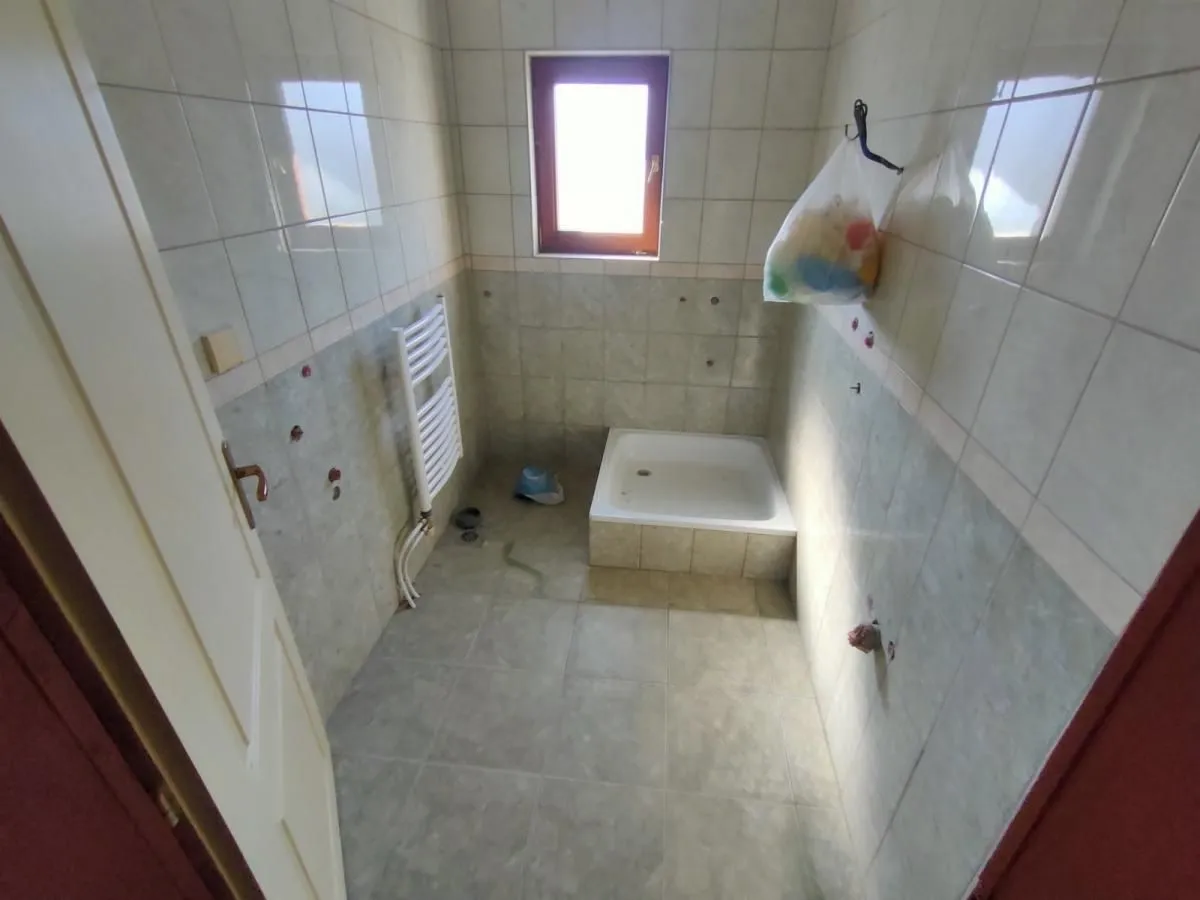 Prodaja, kuća, 315m², Adice, Novi Sad Sve Podlokacije
