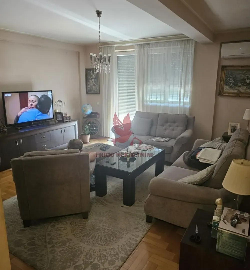 Prodaja, trosoban stan, 78m², Centar Sve Podlokacije, Beograd