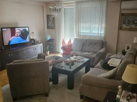 Sale, three bedroom apartment, 78m², Centar Sve Podlokacije, Beograd