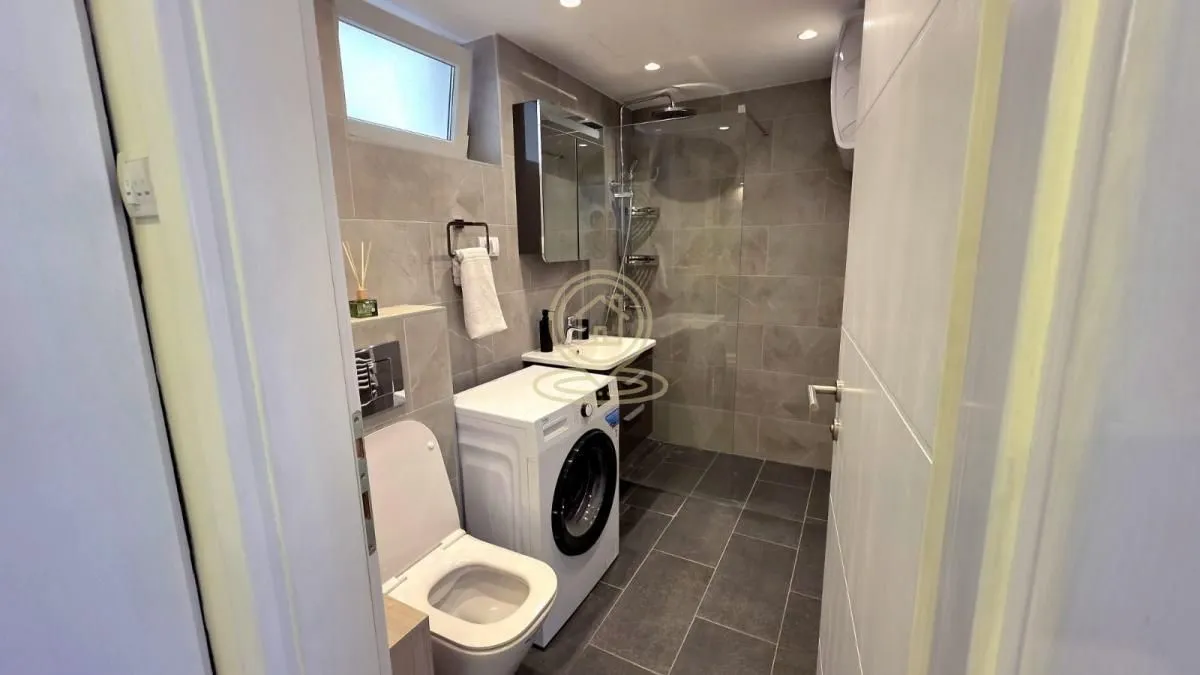 Rent, two bedroom apartment, 46m², Savski Venac, Beograd