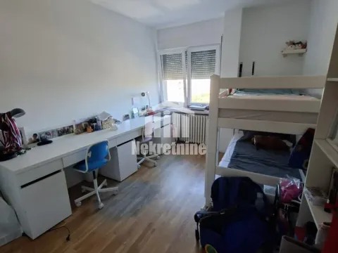 Sale, three bedroom apartment, 64m², Zemun Centar, Zemun Sve Podlokacije - image 16