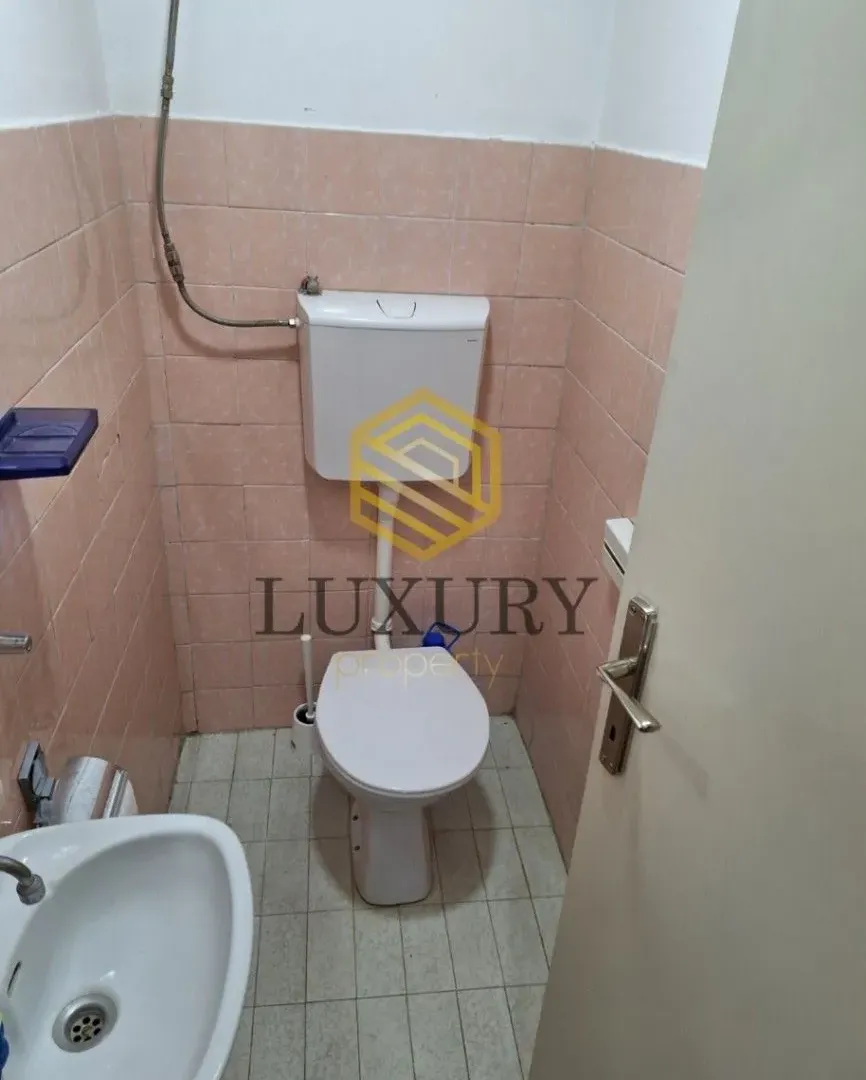 Prodaja, dvosoban stan, 71m², Tuški Put, Podgorica
