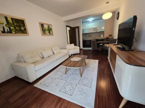 Izdavanje, dvosoban stan, 80m², Gorica C, Podgorica - image 4