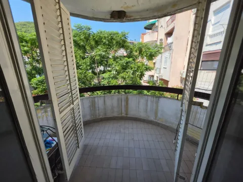 Rent, studio apartment, 35m², Budva, Crna Gora - image 3