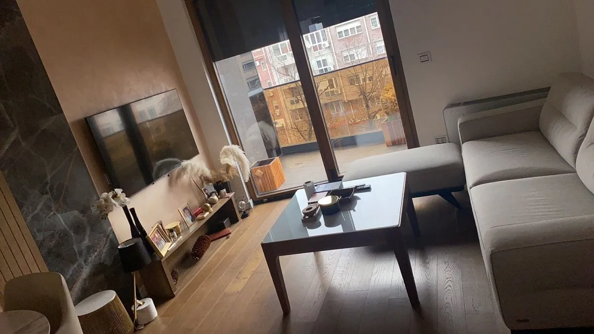 Rent, two bedroom apartment, 42m², Južni Bulevar, Vračar Sve Podlokacije