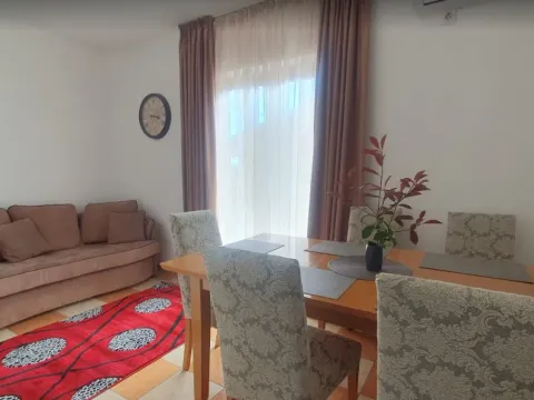Rent, one bedroom apartment, 70m², Šušanj, Bar - image 1