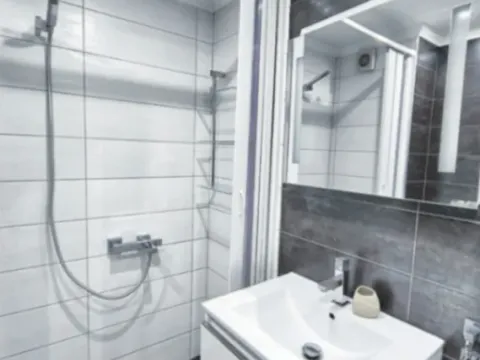 Izdavanje, jednosoban stan, 30m², Centar, Bar - image 9