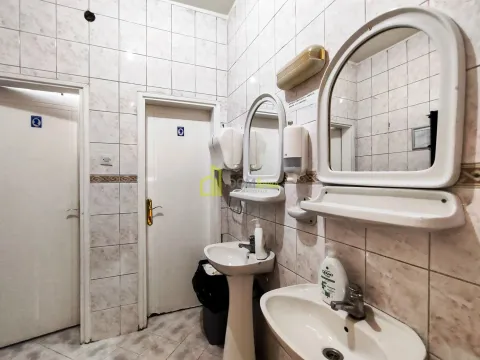 Izdavanje, poslovni prostor, 137m², Centar, Podgorica - image 10