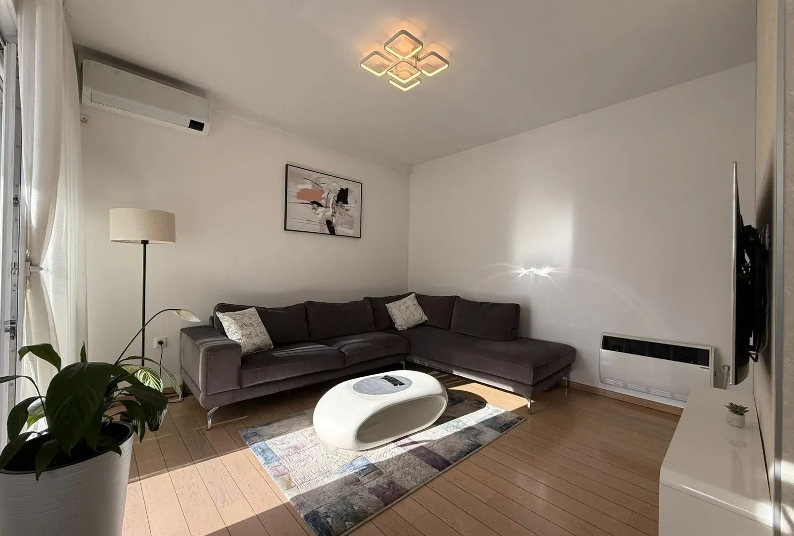 Prodaja, trosoban stan, 72m², City Kvart, Podgorica