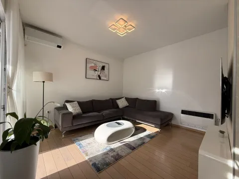 Sale, three bedroom apartment, 72m², City Kvart, Podgorica - image 5