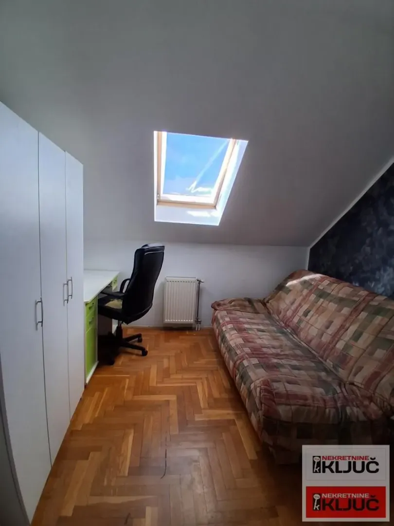 Izdavanje, četvorosoban stan, 94m², Nova Detelinara, Novi Sad Sve Podlokacije