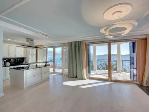 Prodaja, kuća, 470m², Bijela, Herceg Novi - image 14