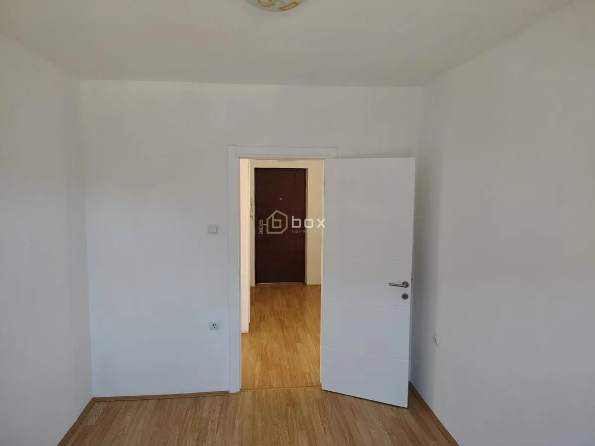 Rent, office space, 45m², Pantelej, Niš