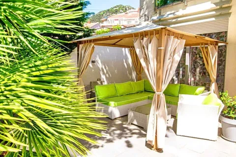 Prodaja, kuća, 300m², Budva, Crna Gora - image 7