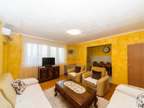 Izdavanje, dvosoban stan, 90m², Masline, Podgorica - image 2