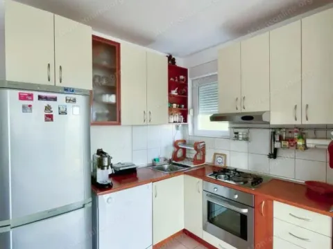 Prodaja, jednosoban stan, 35m², Petrovac, Budva - image 4