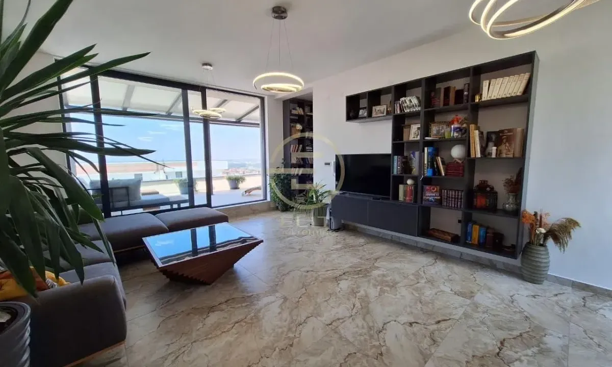 Sale, apartment, 145m², Sremska Kamenica, Petrovaradin