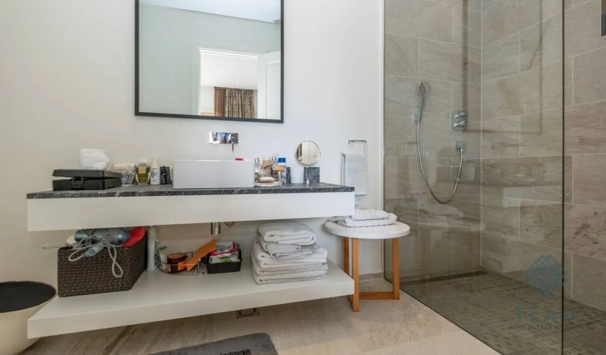 Sale, two bedroom apartment, 152m², Luštica Bay, Tivat