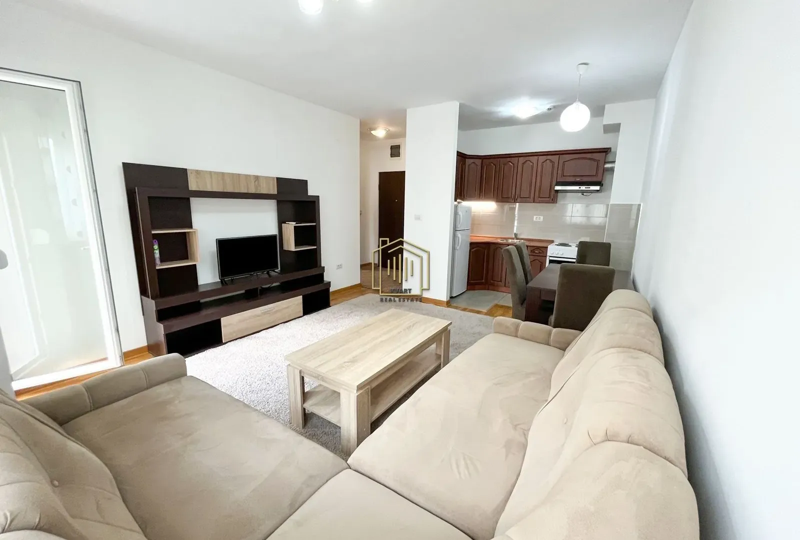 Izdavanje, jednosoban stan, 44m², City Kvart, Podgorica