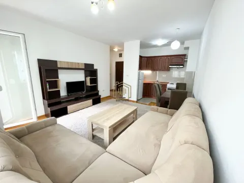 Izdavanje, jednosoban stan, 44m², City Kvart, Podgorica