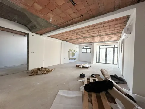 Prodaja, poslovni prostor, 110m², Vezirov Most, Podgorica - image 2