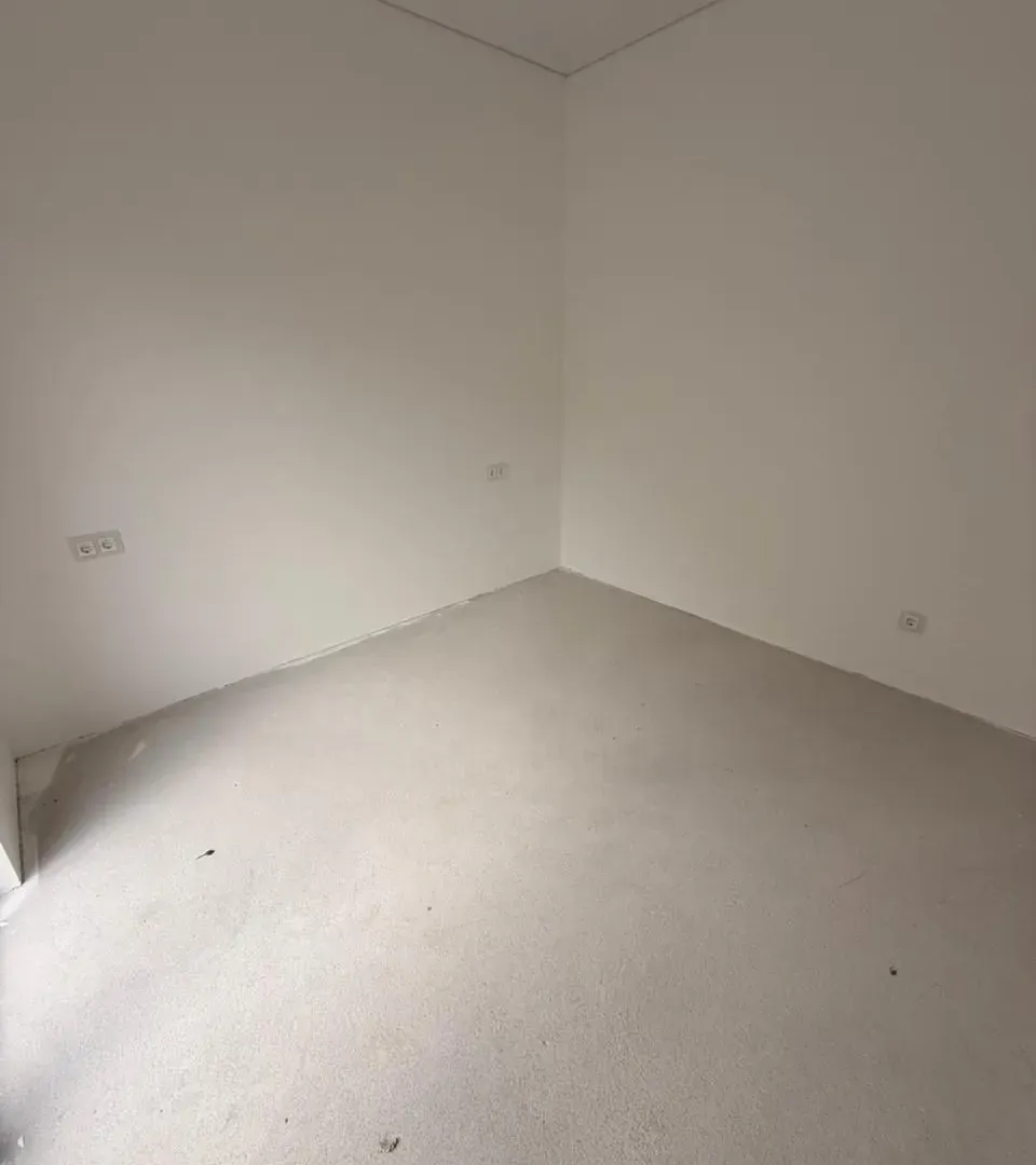 Prodaja, dvosoban stan, 77m², Pržno, Budva