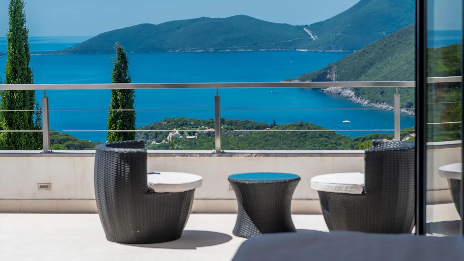 Rent, house, 240m², Luštica, Herceg Novi