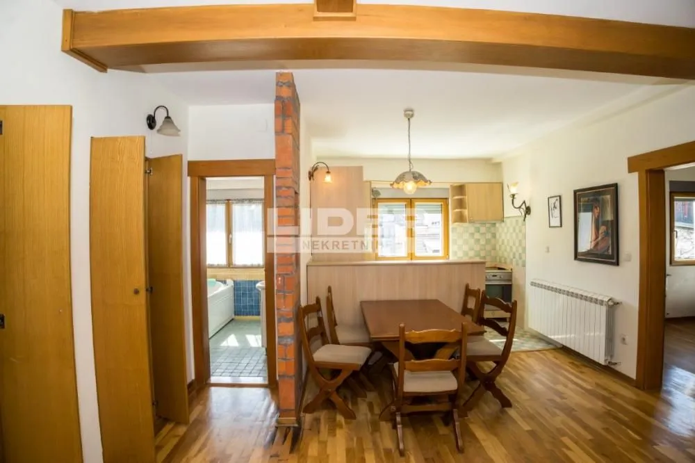 Sale, three bedroom apartment, 69m², Stari Grad, Beograd