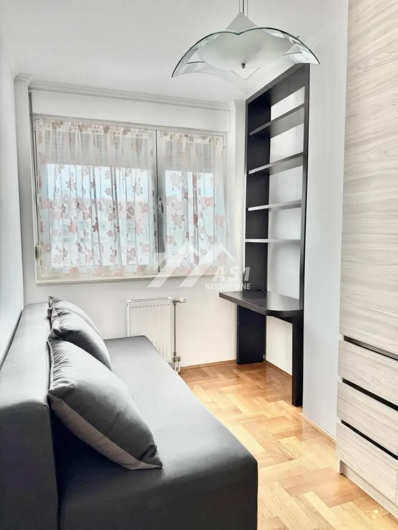 Rent, three bedroom apartment, 50m², Grbavica, Novi Sad Sve Podlokacije