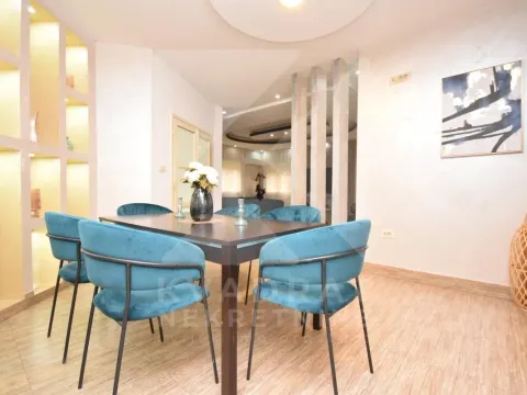 Rent, house, 330m², Golubovci, Podgorica - image 8